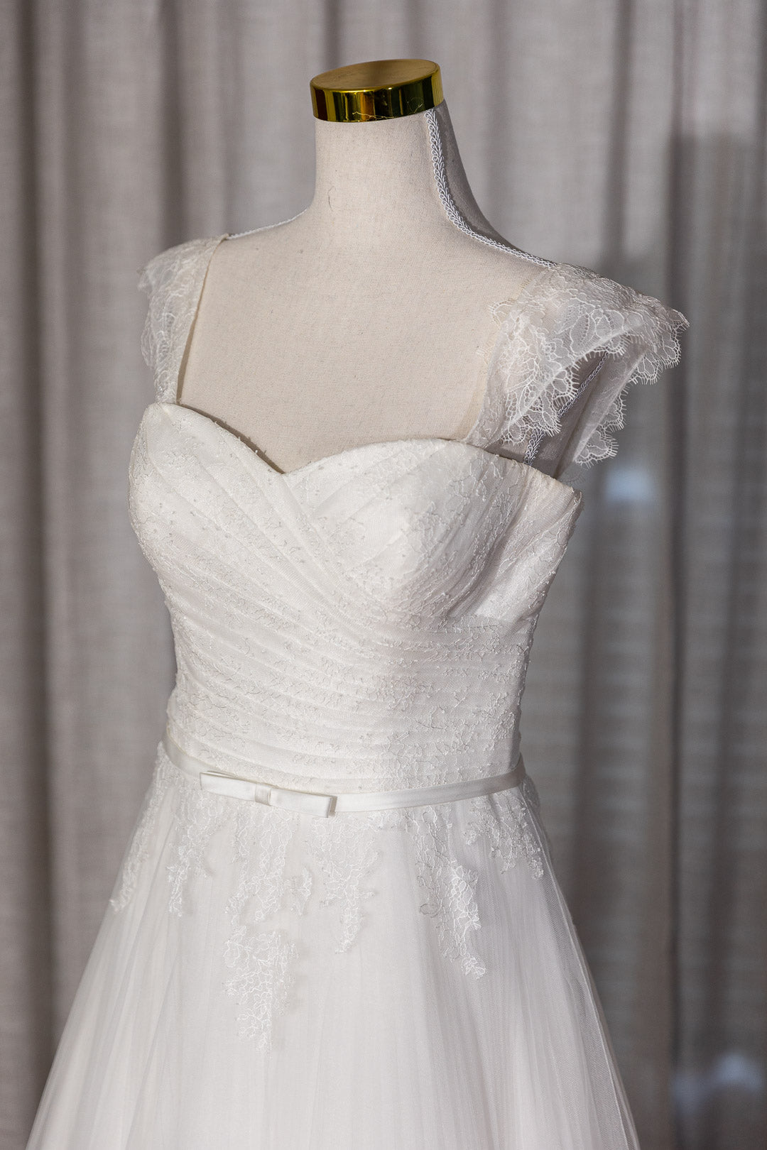 Diana - Pre-Loved Aire Vintage Wedding Dress