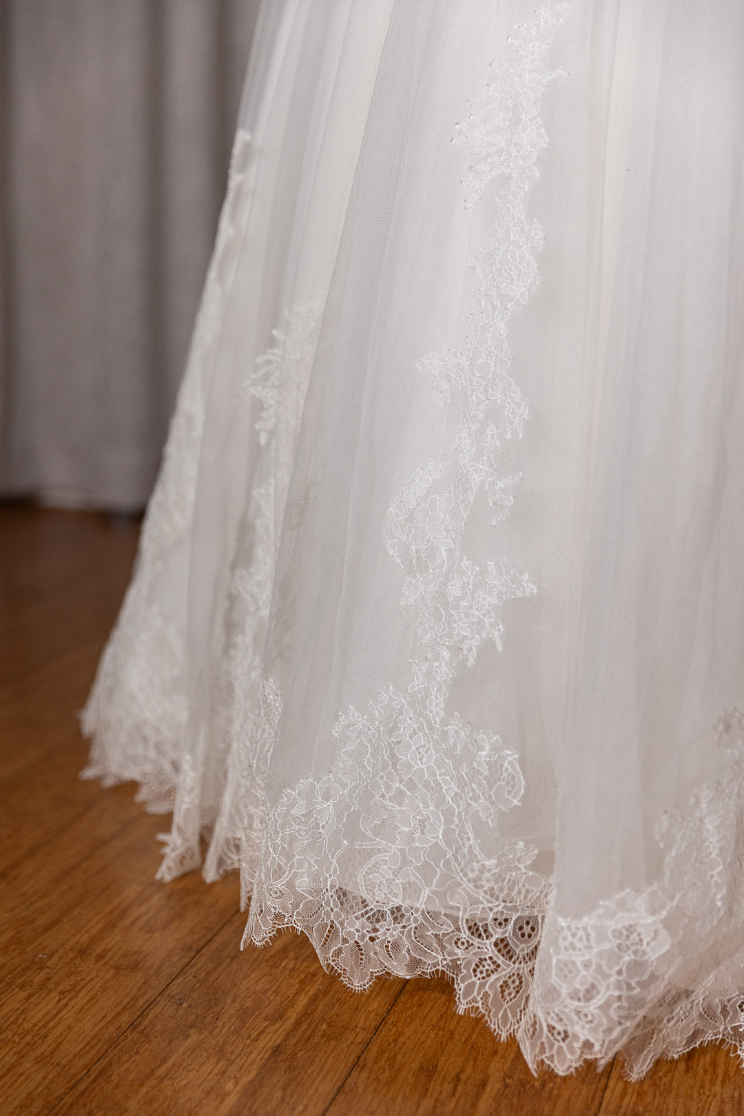 Diana - Pre-Loved Aire Vintage Wedding Dress