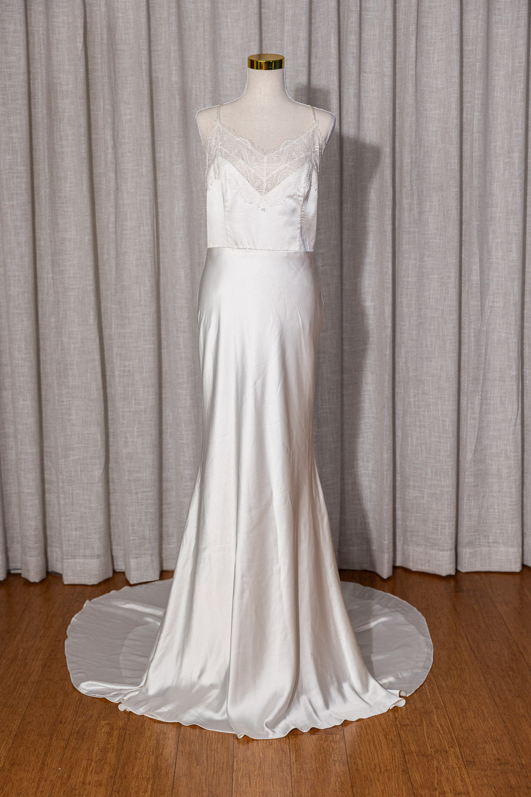 Tanya - Pre-Loved Floor Length Wedding Dress with a Soft A-Line Mermaid Train