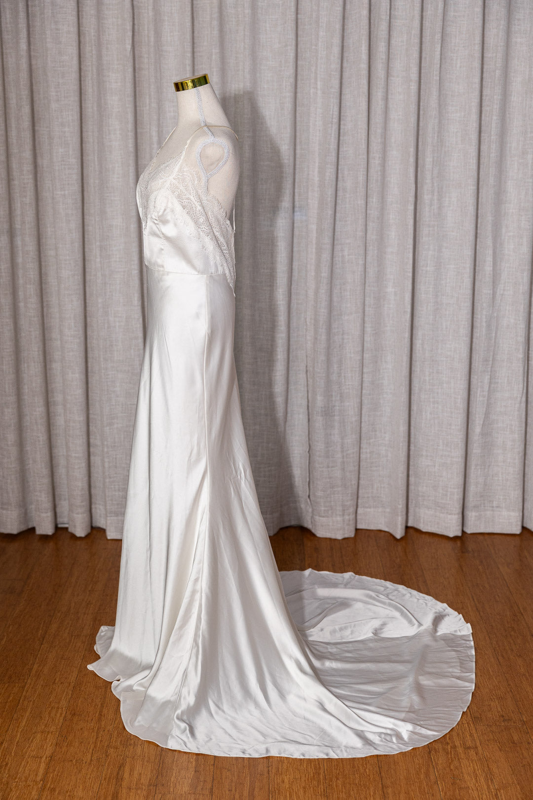 Tanya - Pre-Loved Floor Length Wedding Dress with a Soft A-Line Mermaid Train