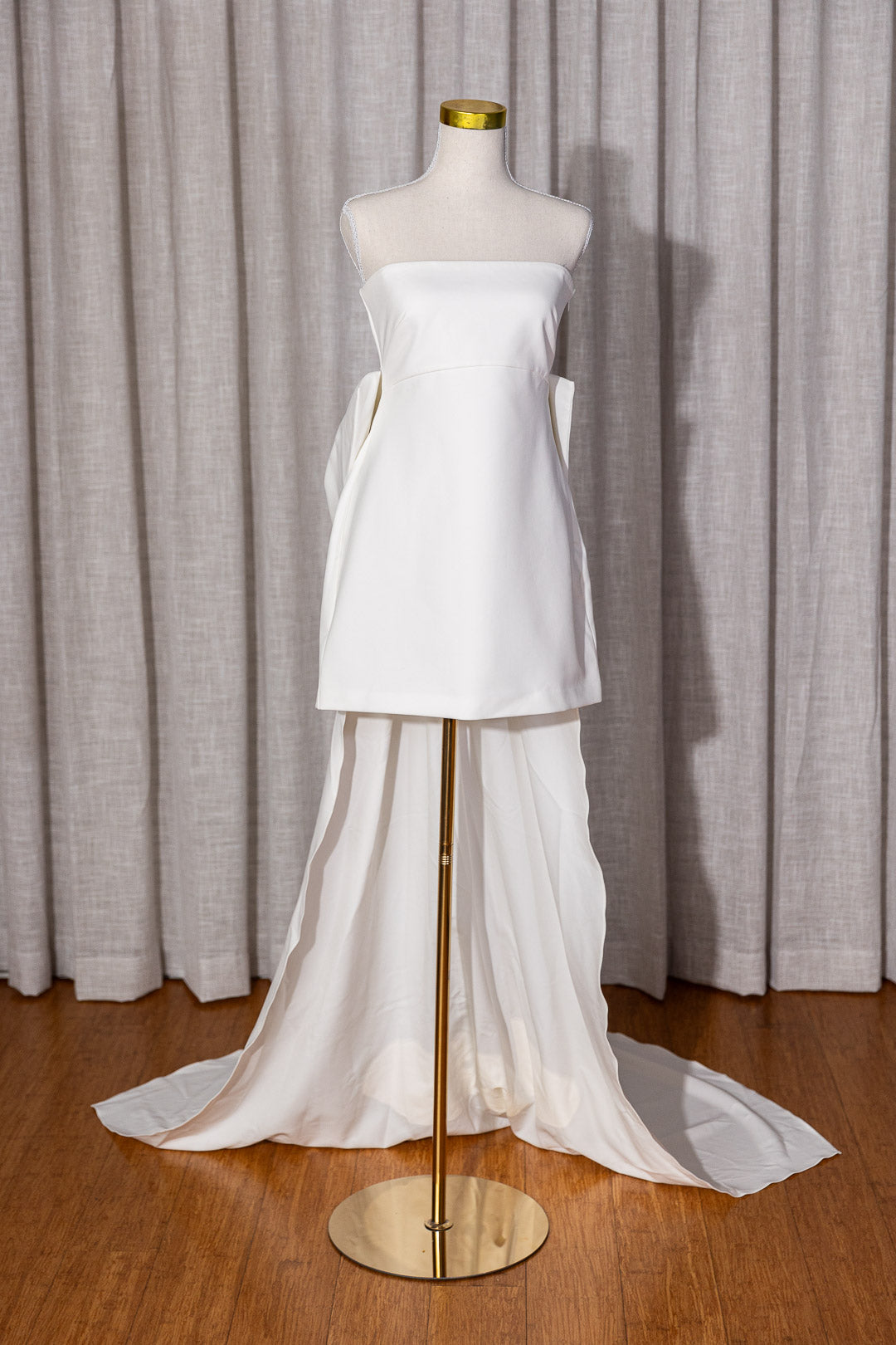 Marybeth - Strapless Mini Wedding Dress with Back Bow and Train