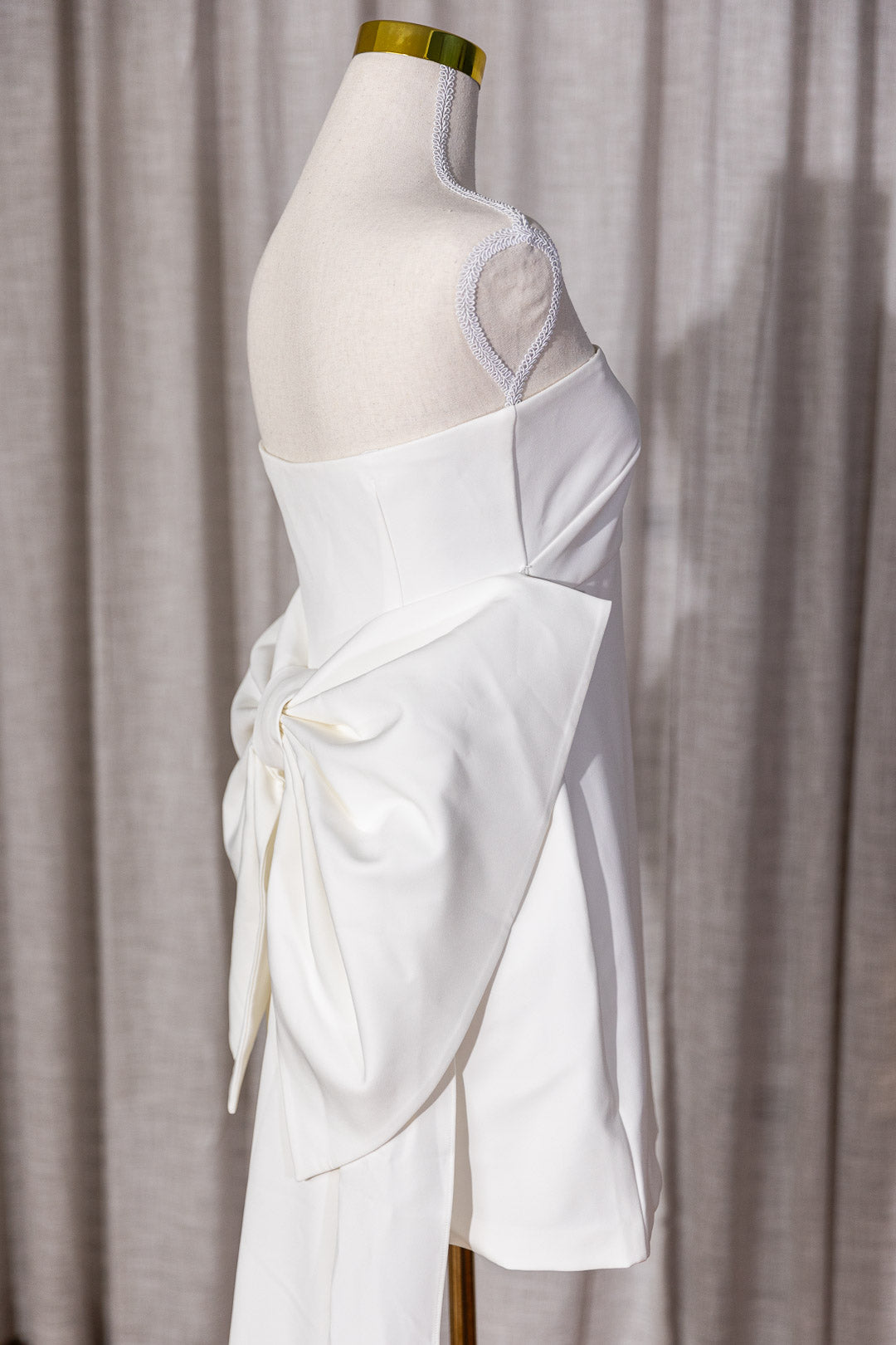 Marybeth - Strapless Mini Wedding Dress with Back Bow and Train